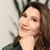 Diana Firth and Sarah Walton discuss spiritual simplicity and how to hear your intuition on the Game On Girlfriend® podcast Episode 331